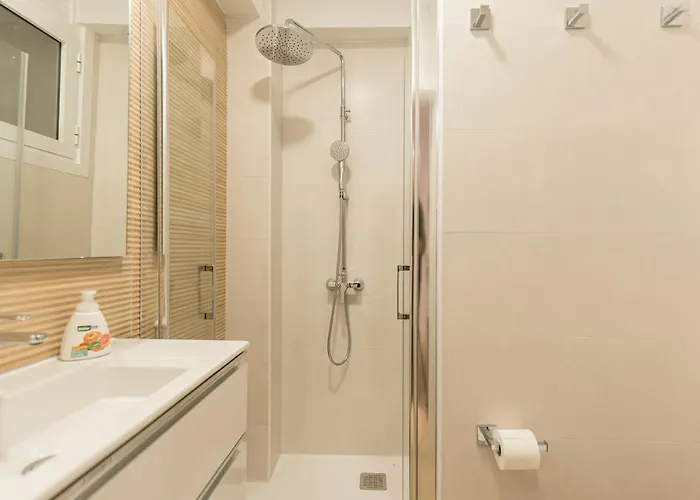 דירה New 4 Bedroom In Plaza Del Principe