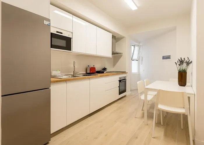 Appartement New 4 Bedroom In Plaza Del Principe