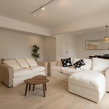 New 4 Bedroom In Plaza Del Principe Apartment *