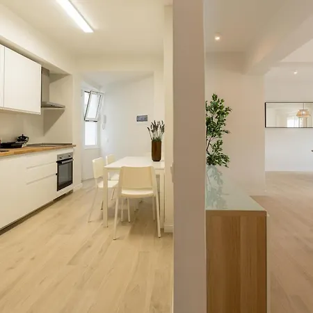 New 4 Bedroom In Plaza Del Principe Santa-Cruz de Ténérife